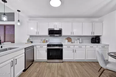 3249 E Wildhorse Drive, Gilbert, AZ 85297 - Photo 16