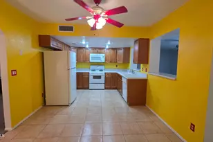 8814 W Avalon Dr, Phoenix, AZ 85037 - Photo 4