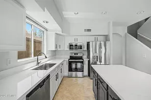 18835 N 16th Pl, Phoenix, AZ 85024 - Photo 10