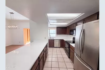 318 W Kings Avenue, Phoenix, AZ 85023 - Photo 2
