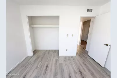 318 W Kings Avenue, Phoenix, AZ 85023 - Photo 14