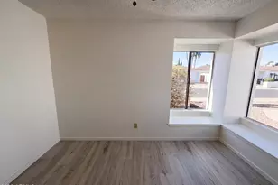 318 W Kings Ave, Phoenix, AZ 85023 - Photo 12