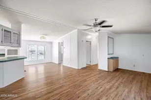 42117 N 10th St, Phoenix, AZ 85086 - Photo 2