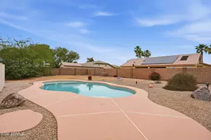 320 E Quail Ct, Casa Grande, AZ 85122 - Photo 2