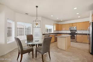 320 E Quail Ct, Casa Grande, AZ 85122 - Photo 8