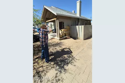 2022 N 10th Street, Phoenix, AZ 85006 - Photo 2