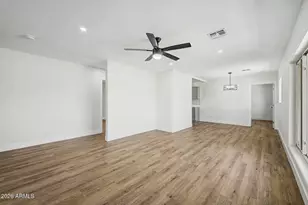 1147 E Flynn Ln, Phoenix, AZ 85014 - Photo 4
