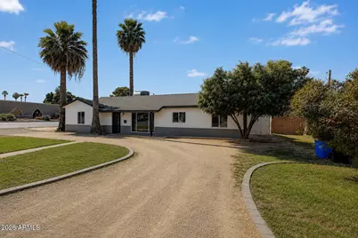 1147 E Flynn Lane, Phoenix, AZ 85014 - Photo 2
