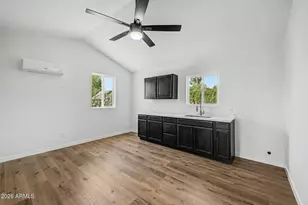 1147 E Flynn Ln, Phoenix, AZ 85014 - Photo 32