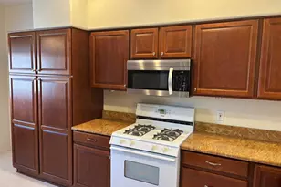 7401 W Arrowhead Clubhouse Dr, Glendale, AZ 85308 - Photo 4