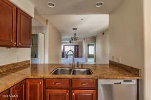 7401 W Arrowhead Clubhouse Dr, Glendale, AZ 85308 - Photo 16