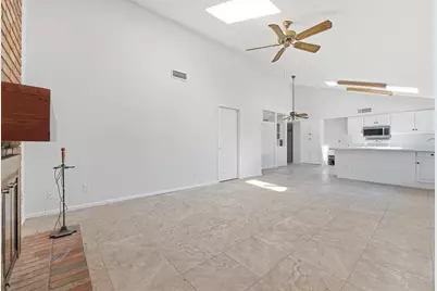 4047 W Sweetwater Avenue, Phoenix, AZ 85029 - Photo 4