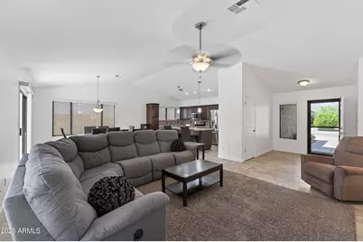 22625 N 30th Avenue, Phoenix, AZ 85027 - Photo 8