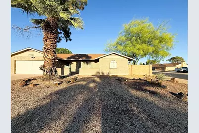 10027 N 34th Lane, Phoenix, AZ 85051 - Photo 2