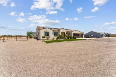 21240 W Morning Vista Drive, Wittmann, AZ 85361 - Photo 6