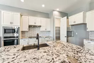 21240 W Morning Vis Dr, Wittmann, AZ 85361 - Photo 12
