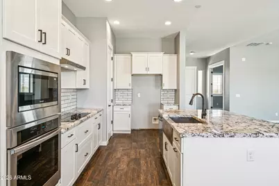 21240 W Morning Vista Drive, Wittmann, AZ 85361 - Photo 8