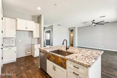 21240 W Morning Vista Drive, Wittmann, AZ 85361 - Photo 10