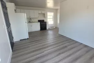 7263 W College Dr, Phoenix, AZ 85033 - Photo 10