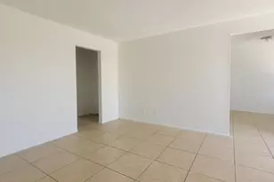 4424 N 53rd Ln, Phoenix, AZ 85031 - Photo 6