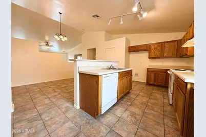 8062 N 109th Drive, Peoria, AZ 85345 - Photo 10