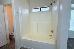 8062 N 109th Dr, Peoria, AZ 85345 - Photo 16