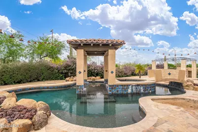 3817 E Tracker Trail, Phoenix, AZ 85050 - Photo 2