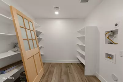 5745 N 13th Place, Phoenix, AZ 85014 - Photo 12