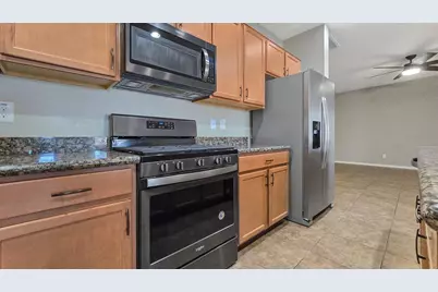 17422 W Superior Avenue, Goodyear, AZ 85338 - Photo 10