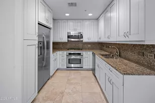7161 E Rancho Vista Dr, Scottsdale, AZ 85251 - Photo 18