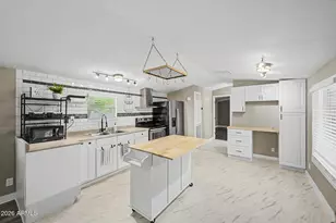 18240 North 21st St, Phoenix, AZ 85022 - Photo 8