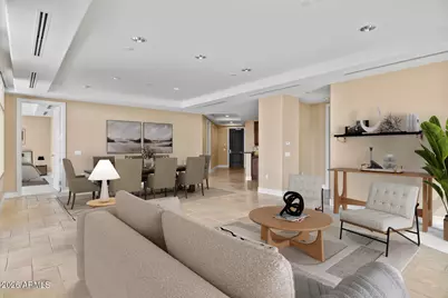2211 E Camelback Road #604, Phoenix, AZ 85016 - Photo 2
