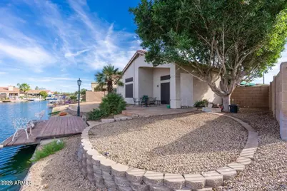 8746 W Lisbon Lane W, Peoria, AZ 85381 - Photo 22