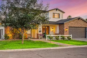 4233 E Fairmount Ave, Phoenix, AZ 85018 - Photo 2