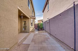 3771 E Kristal Way, Phoenix, AZ 85050 - Photo 46