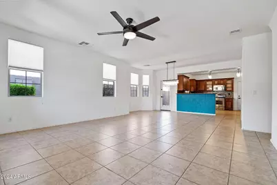 3771 E Kristal Way, Phoenix, AZ 85050 - Photo 8