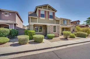 3771 E Kristal Way, Phoenix, AZ 85050 - Photo 2
