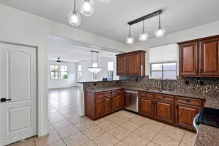 3771 E Kristal Way, Phoenix, AZ 85050 - Photo 18