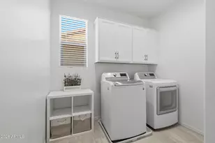 2560 S Betty St, Gilbert, AZ 85295 - Photo 40