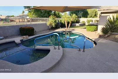 12740 W Cambridge Avenue, Avondale, AZ 85392 - Photo 2
