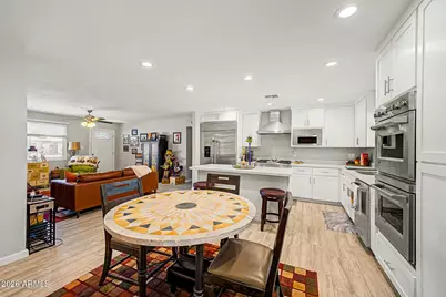5919 S Jentilly Lane, Tempe, AZ 85283 - Photo 8