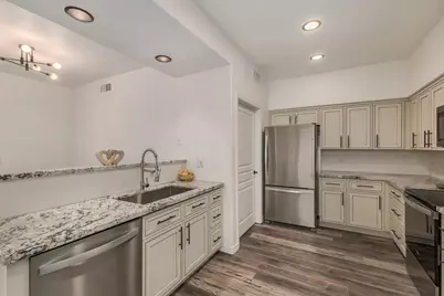 15221 N Clubgate Drive #Unit 1110, Scottsdale, AZ 85254 - Photo 12