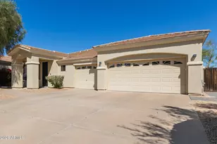 5242 E Herrera Dr, Phoenix, AZ 85054 - Photo 6