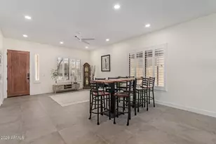 5242 E Herrera Dr, Phoenix, AZ 85054 - Photo 8