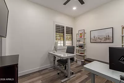 5242 E Herrera Drive, Phoenix, AZ 85054 - Photo 24