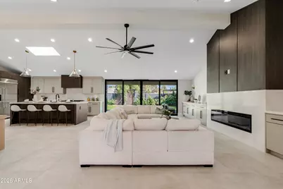7717 N 7th Avenue, Phoenix, AZ 85021 - Photo 10