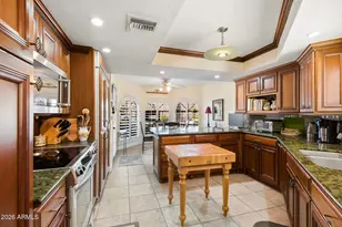 4116 E Paradise Dr, Phoenix, AZ 85028 - Photo 4