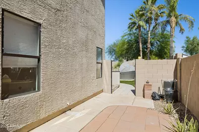 23023 N 21st Way, Phoenix, AZ 85024 - Photo 46