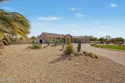 14389 W Becker Lane, Surprise, AZ 85379 - Photo 2