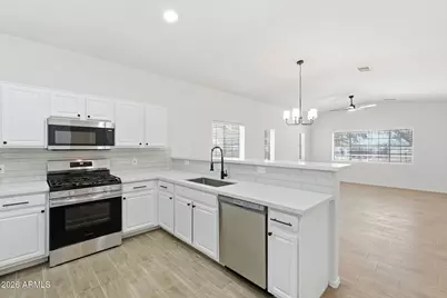 5821 E Calle Magdalena --, Guadalupe, AZ 85283 - Photo 1